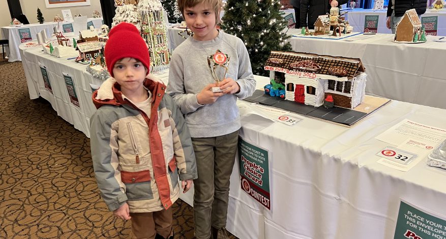Boys with Wasses Hot Dog Stand Gingerbread House